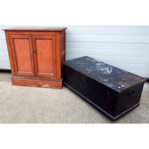 783 - A 19thC pine blanket box together with a pine cupboard 100 cm wide (2)