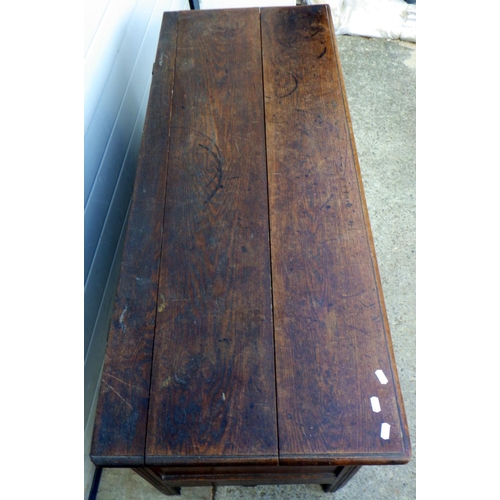 835 - A 19thC oak coffer box 130cm wide