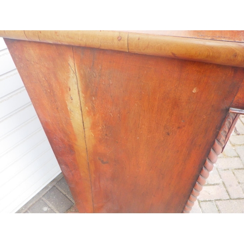 847 - A Victorian bow fronted mahogany chest 106cm wide AF