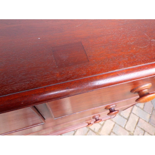 850 - A Victorian mahogany chest 120cm wide
