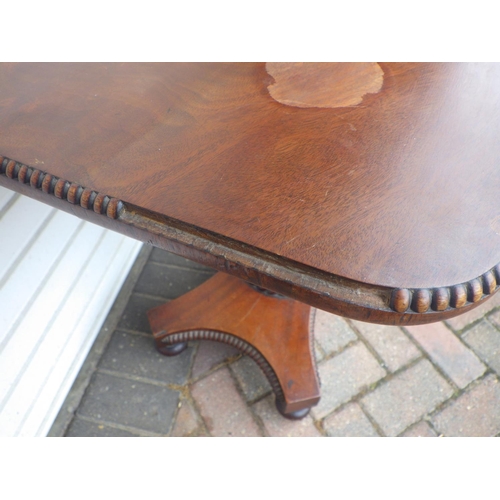 853 - A GIV mahogany side table 92cm wide AF