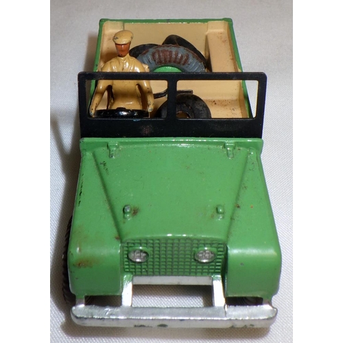 285 - Dinky Toys die-casts: a 300 Massey Harris Tractor, a 27c Manure Spreader, a 322 Disc Harrow, a 323 T... 