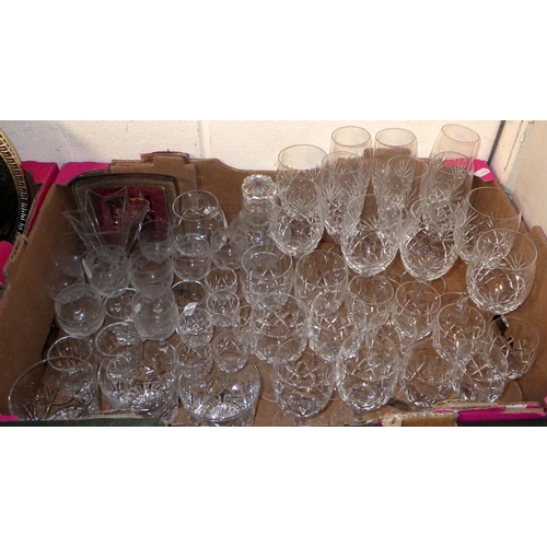 346 - Glassware incl cut crystal and drinking glasses (3)