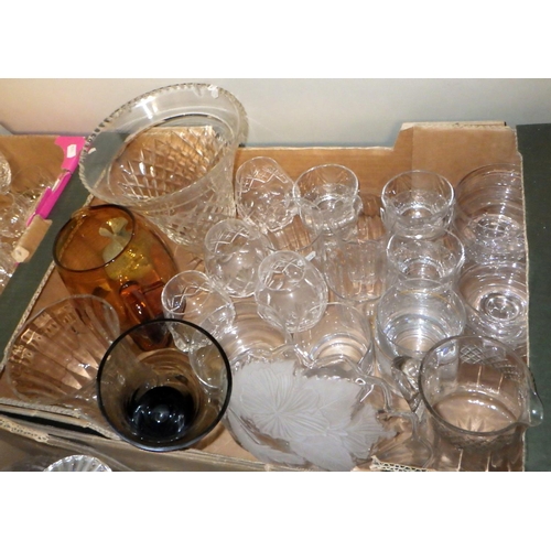 346 - Glassware incl cut crystal and drinking glasses (3)