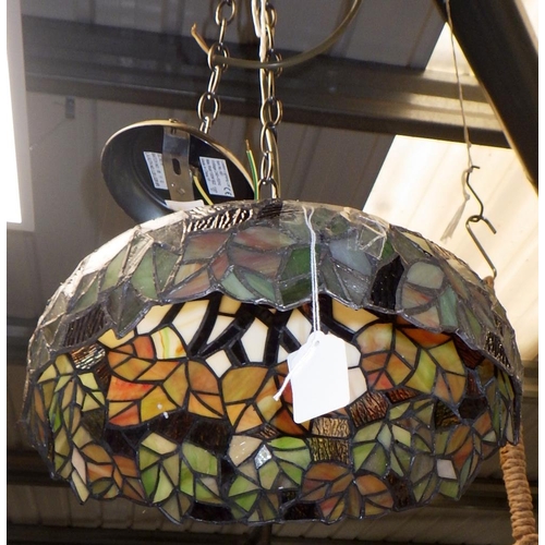 266 - Tiffany style hanging light