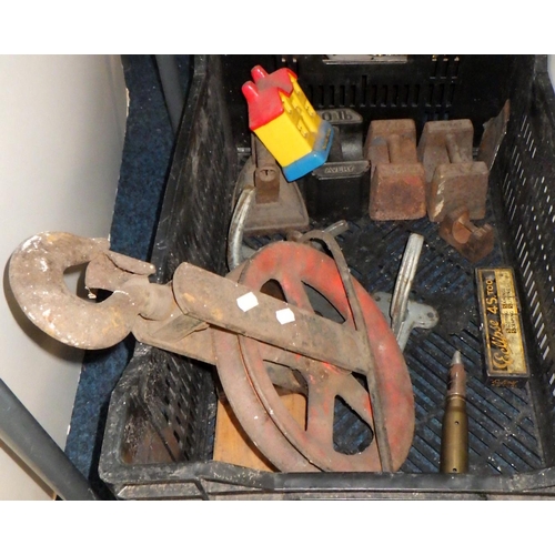 282 - A pulley wheel, weights and AA badge etc