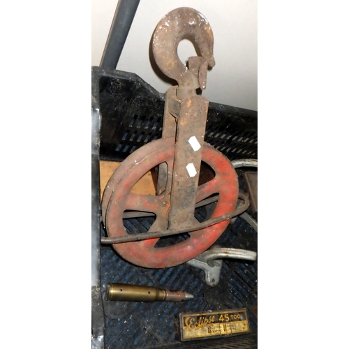 282 - A pulley wheel, weights and AA badge etc