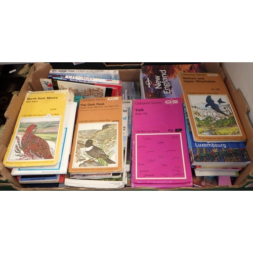 289 - A quantity of maps and travel books