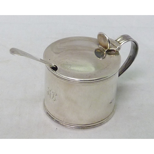 22 - A Georgian silver matched five piece condiment set, including York assay interest, comprising: a mus... 