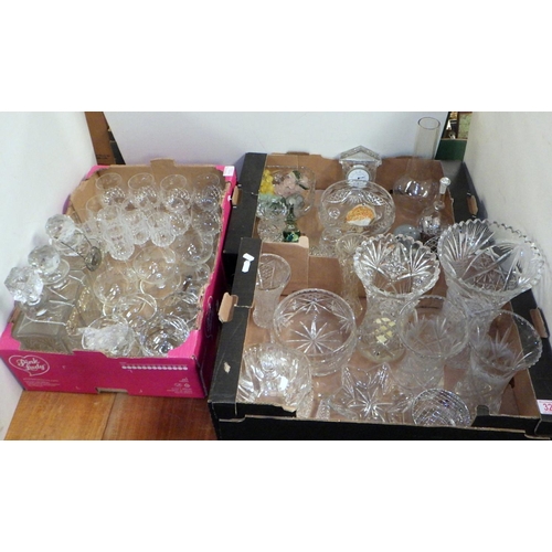 320 - A quantity of glassware including vases and decanters etc (3)