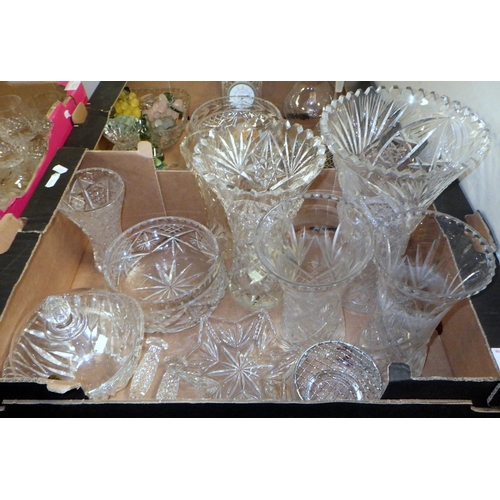 320 - A quantity of glassware including vases and decanters etc (3)