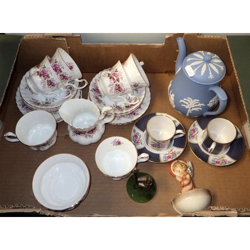 326 - A box of miscellaneous ceramics including Wedgwood, Hummel and Royal Albert Lavender Rose