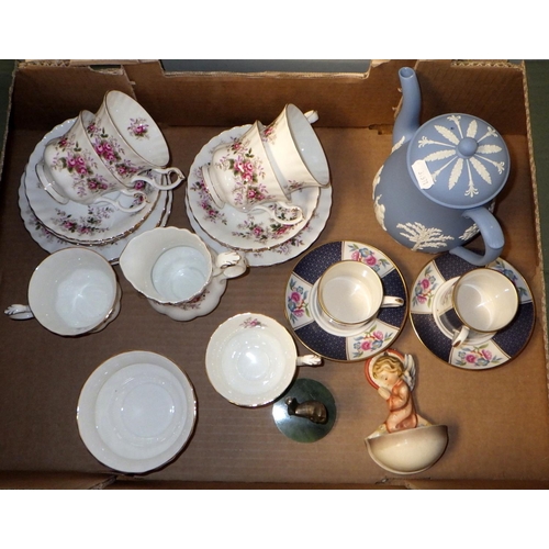 326 - A box of miscellaneous ceramics including Wedgwood, Hummel and Royal Albert Lavender Rose