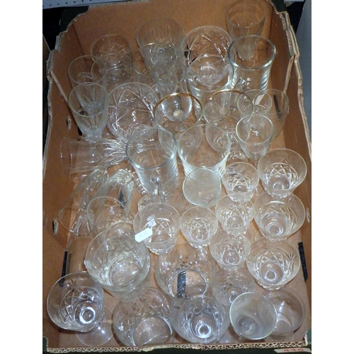 446 - A quantity of miscellaneous glass-ware (4)