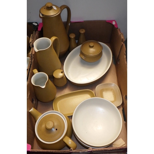 464 - A large quantity of Denby ware (2)