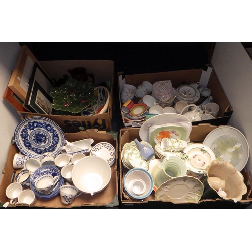 465 - A quantity of miscellaneous ceramics etc (4)