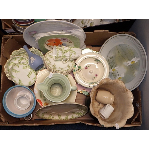 465 - A quantity of miscellaneous ceramics etc (4)