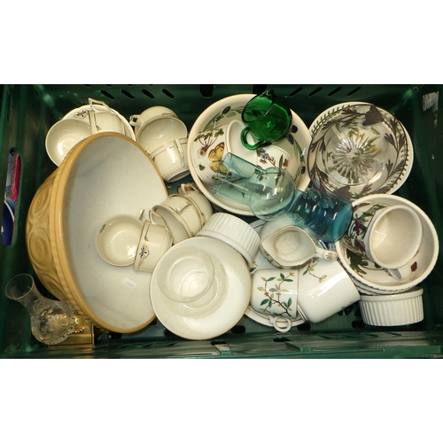 470 - A quantity of miscellaneous ceramics etc (4)