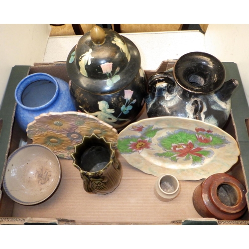 474 - A quantity of miscellaneous wooden and ceramic items etc (3)