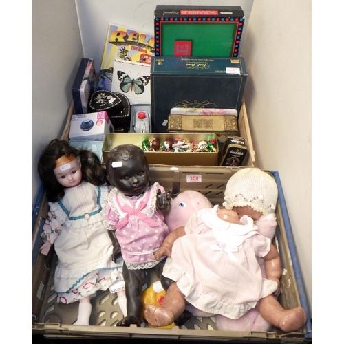 358 - A quantity of miscellaneous items including games, Xmas decorations and dolls af (2)