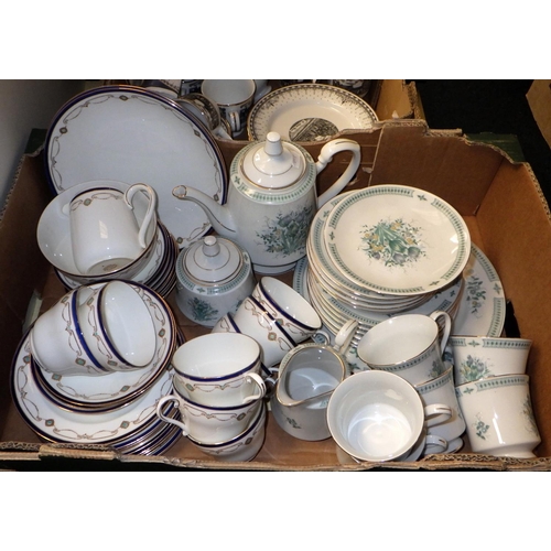 359 - A quantity of miscellaneous ceramics (3)