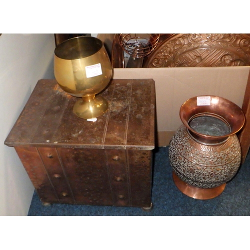 360 - A quantity of copper and metal-wares (qty)