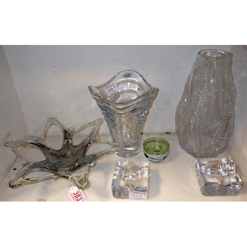 383 - Six pieces of glassware including a small Kosta Boda bowl and a Rogaska lead crystal vase (6)