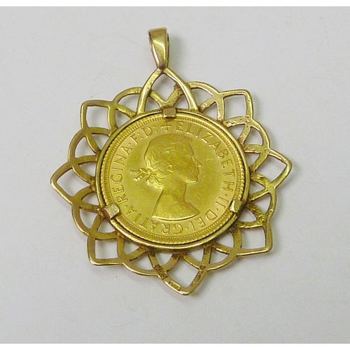 109 - An Elizabeth II 1968 full sovereign in a 9ct gold pendant mount.  12g gross