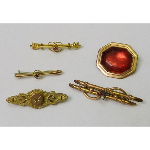 72 - Five various brooches, 19th cent and later.