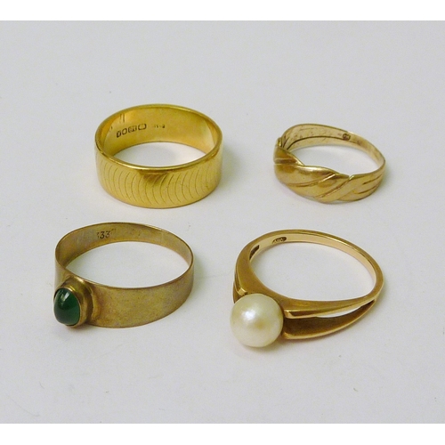 78 - An 18ct gold band ring, 6.5g; a cocktail ring set with a single pearl, yellow metal marked 585; two ... 