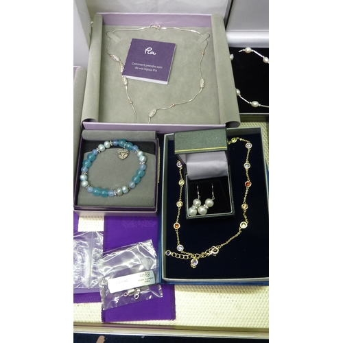 107 - Costume jewellery, incl white metal necklaces.  Most boxed, unused.