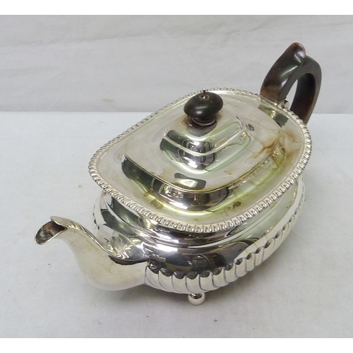 98 - A late Victorian silver four piece tea set comprising teapot, water jug, sugar bowl and milk jug, Ed... 