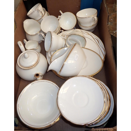 19 - A part Duchess tea set, misc glass ware and ceramics (3)