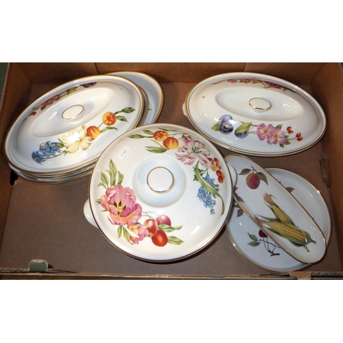 66 - A qty of Royal Worcester Pershore table ware (3)