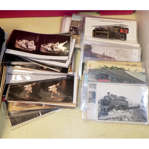 222 - A qty of misc collectables to inc football programmes, ordnance survey maps, postcards etc (3)