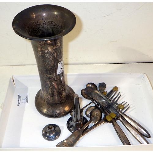 318 - Silver: a pair of Irish dessert forks; a set of six coffee bean spoons; a vase; etc.  170g weighable... 