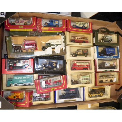 403 - A qty of die cast vehicles, some boxed (3)