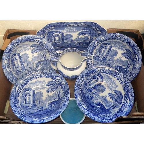 17 - A quantity of blue and white Copeland Spode ceramics (3)