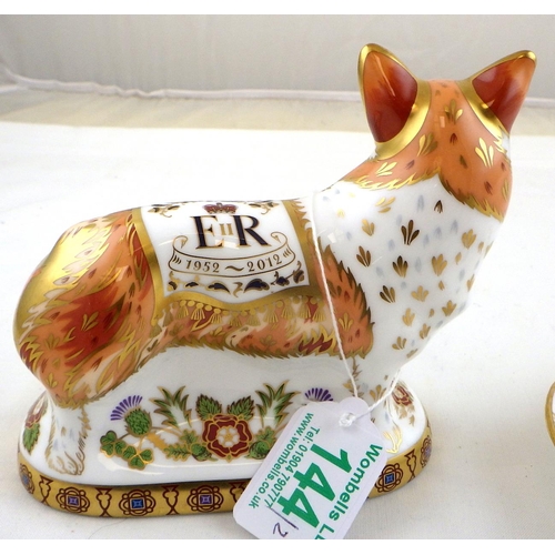 144 - A Royal Crown Derby limited edition (337/500) figure of a Royal Corgi commemorating the late Queen's... 