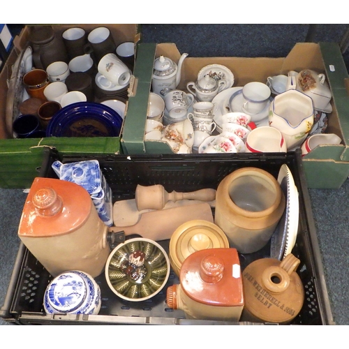 148 - A quantity of miscellaneous ceramics and earthenware (3)