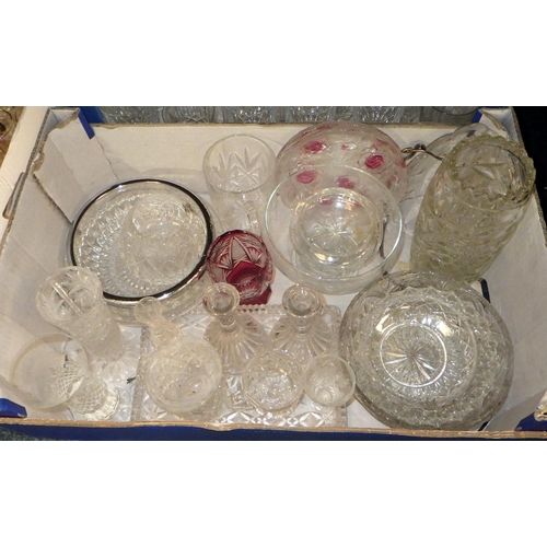 149 - A quantity of miscellaneous glassware (3)