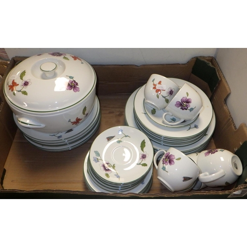 154 - A qty of Royal Worcester floral table ware