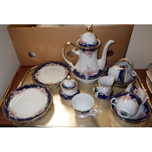 163 - A qty of  Winterling table ware together with a Winterling part tea set and various large plates (qt... 