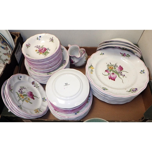 187 - A qty of Spode Marlborough Sprays table ware together with further dinner wares, ramekins etc (4)
So... 