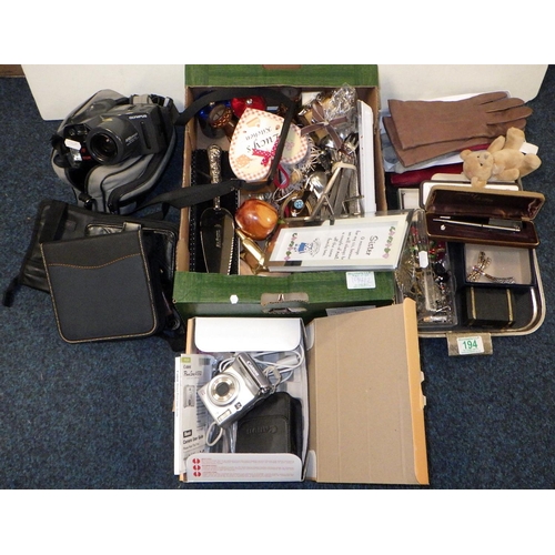 194 - A collectors lot to include costume jewellery, pens, Cannon camera etc