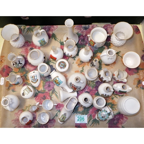 206 - A qty of approx 30pcs of crested china