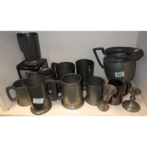 252 - A group of various pewter tankards etc