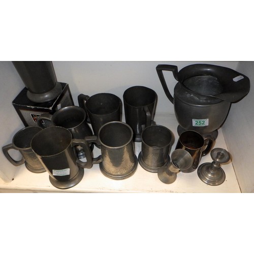 252 - A group of various pewter tankards etc