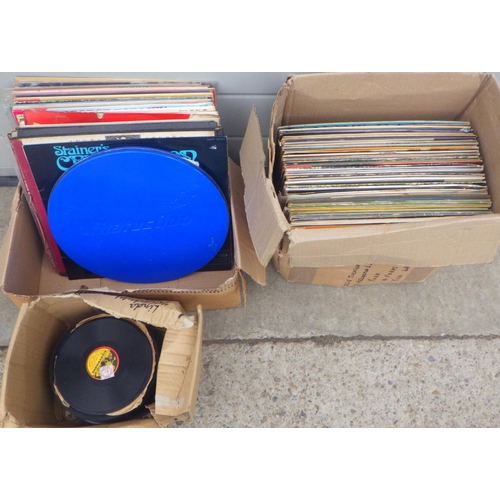 880 - A qty of misc records, lp's & singles