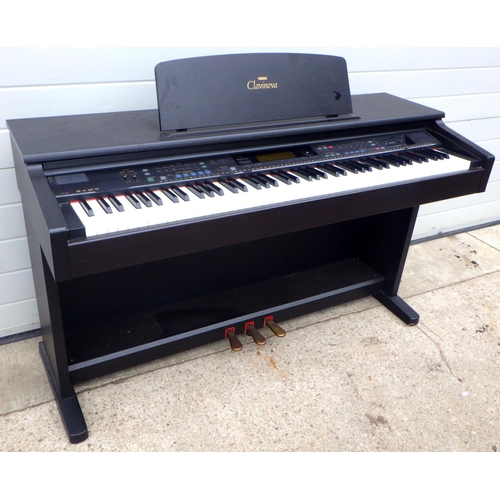 888 - A Yamaha Clavinova electric piano